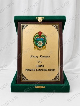 Gold Plate Premium Velvet Box Plaque