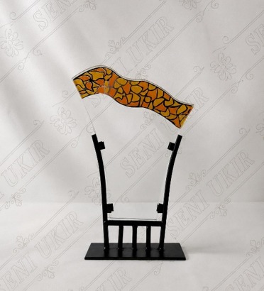 Heritage Arch Traditional Crystal