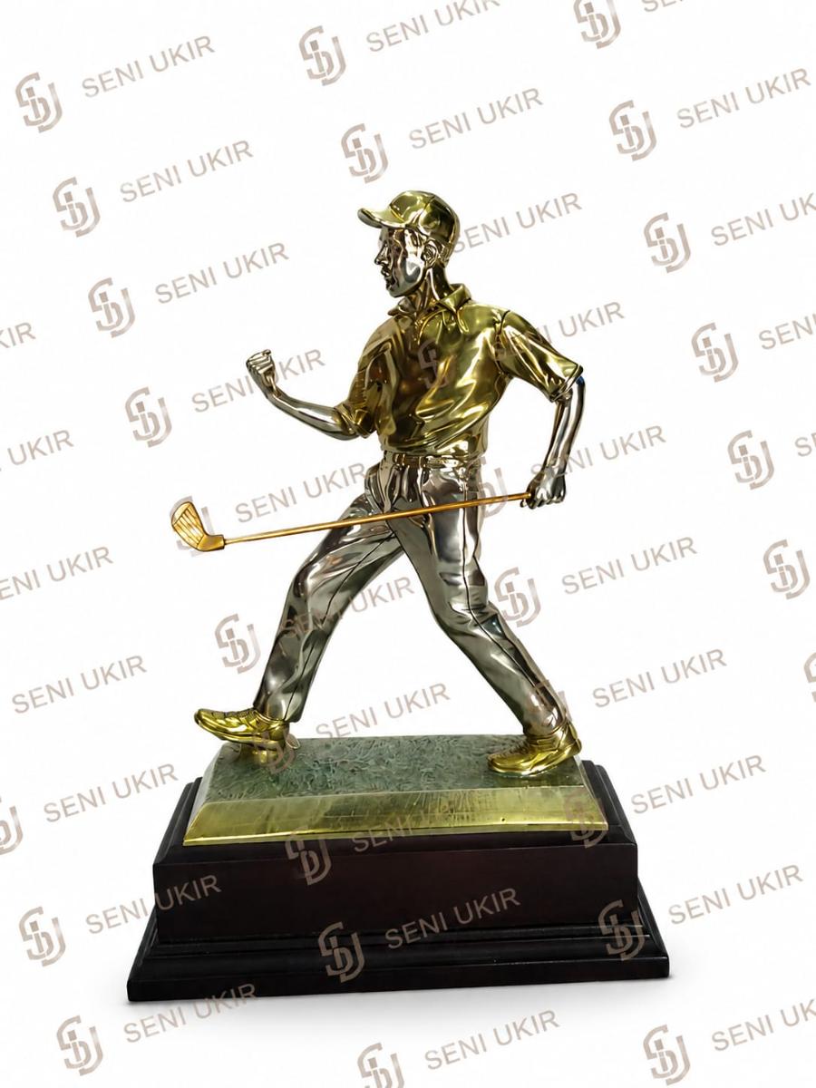 The Precision Strike: Executive Golf Trophy